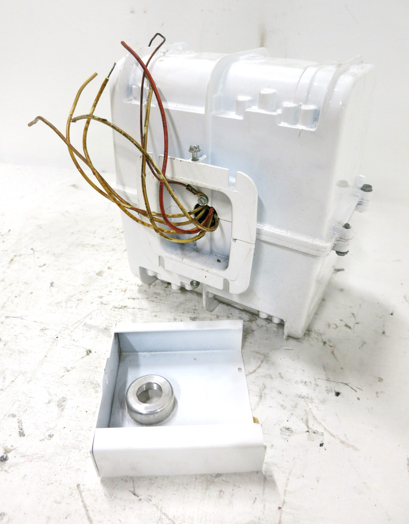 NEW Lithonia Lighting 809821 400W High Pressure Sodium Ballast S51 Lamp